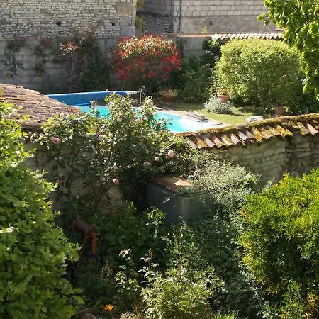 A L'antan - La Ferme D'octave Bed and Breakfast Saint-Hilaire-de-Villefranche