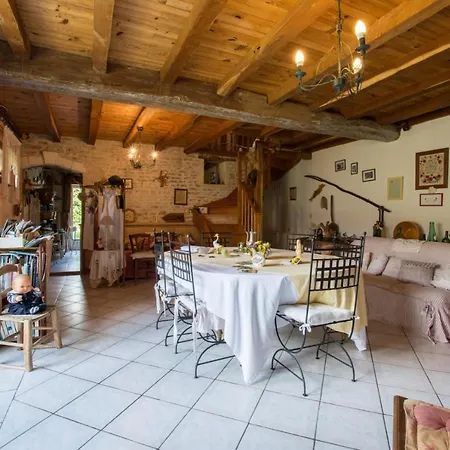 Bed and Breakfast A L'antan - La Ferme D'octave 3*