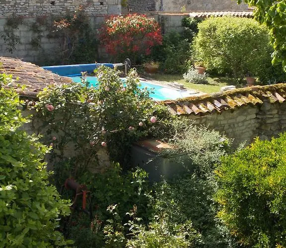 A L'antan - La Ferme D'octave Bed and breakfast Saint-Hilaire-de-Villefranche